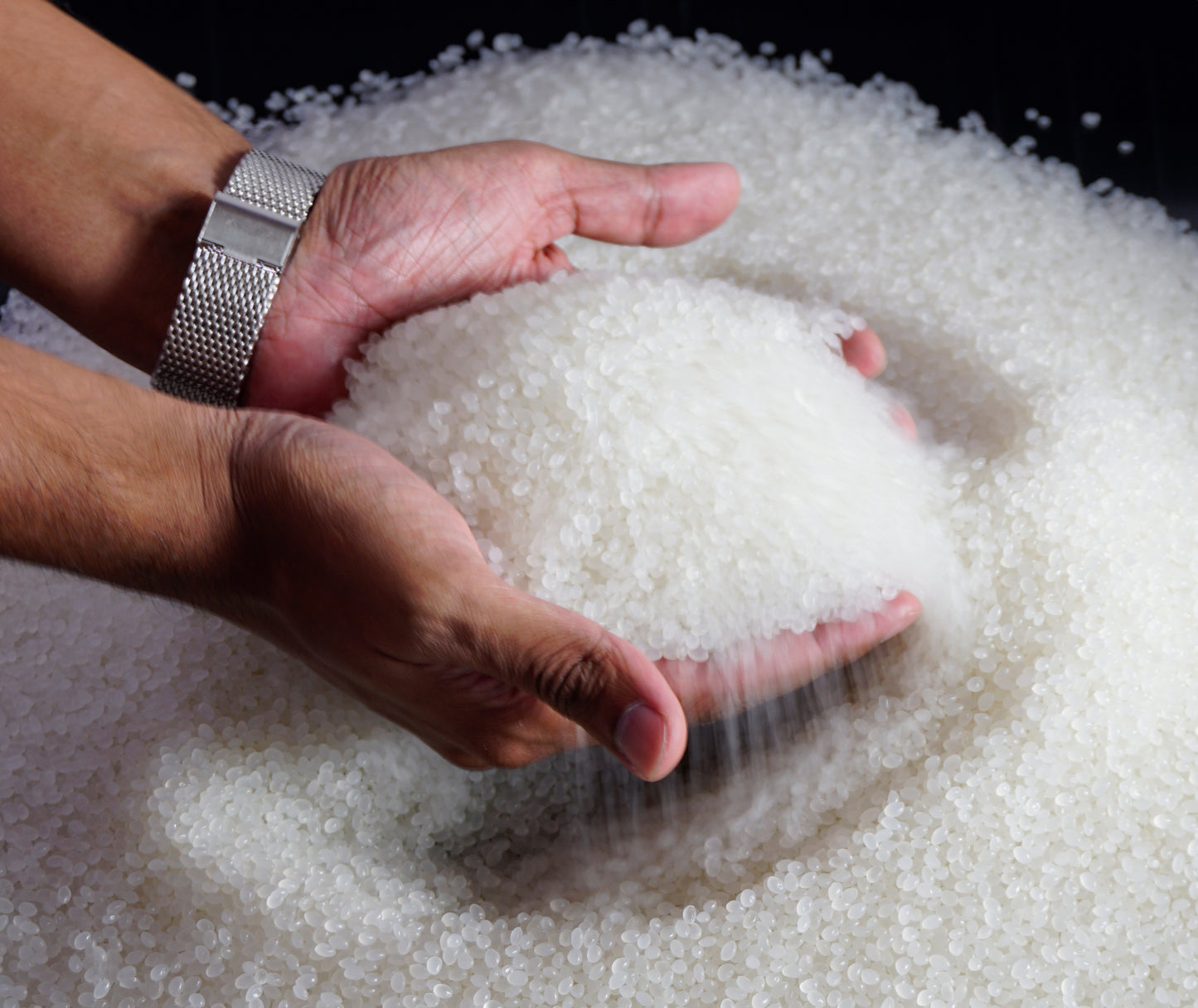 Luxury Forest Green Wave Pendant Light – Sculptural Statement Designer Ceiling Lighting