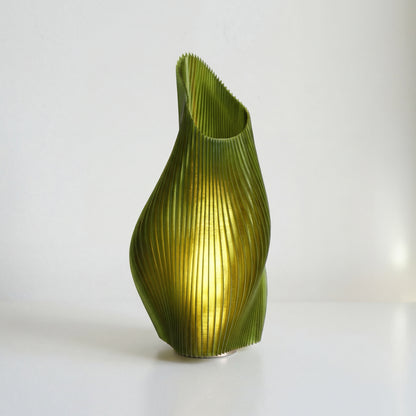 Luxury Forest Green Wave Table Lamp – Sculptural Statement Designer Desk Lamp