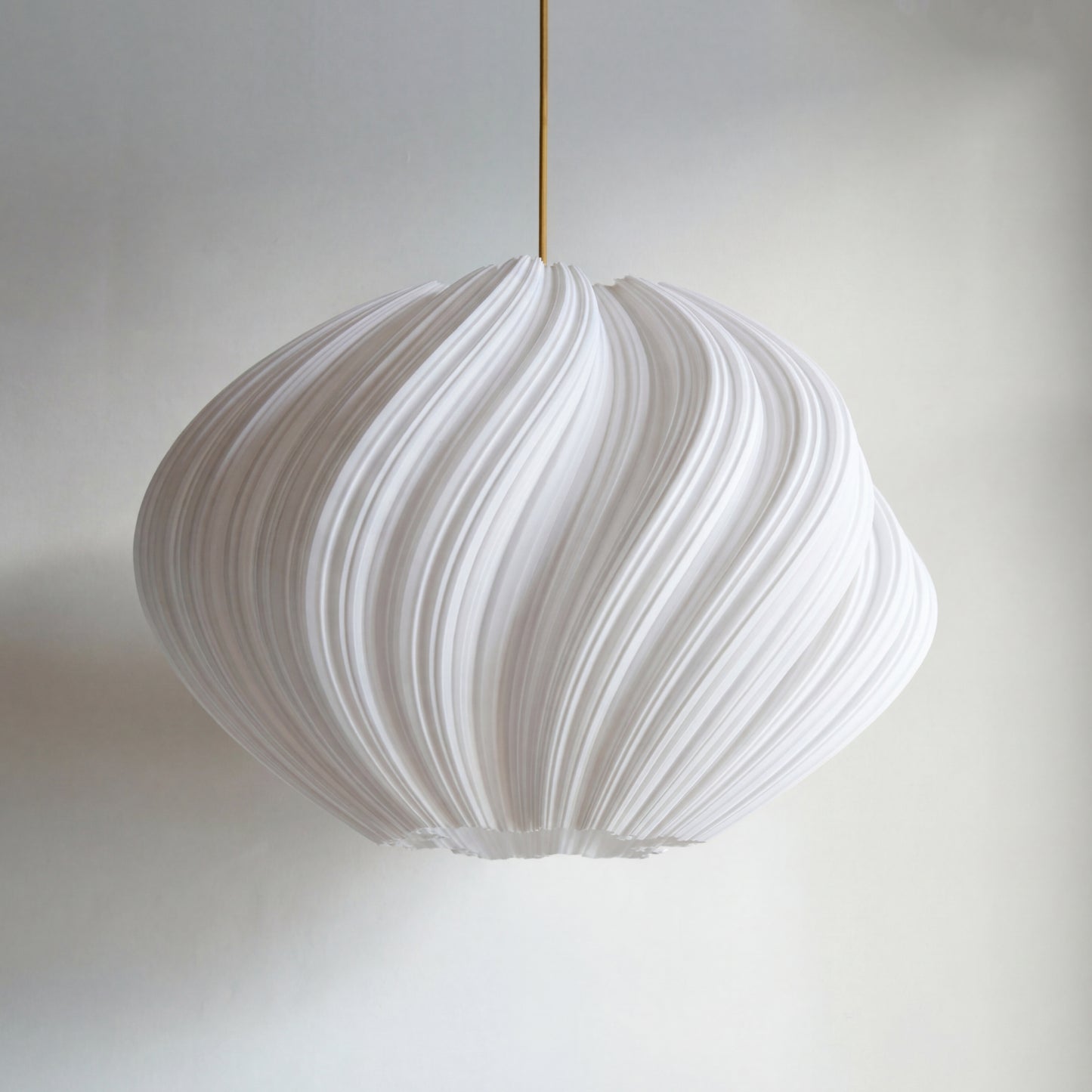 Luxury Large White Seashell Pendant Light – Sculptural Coastal Designer Ceiling Lighting