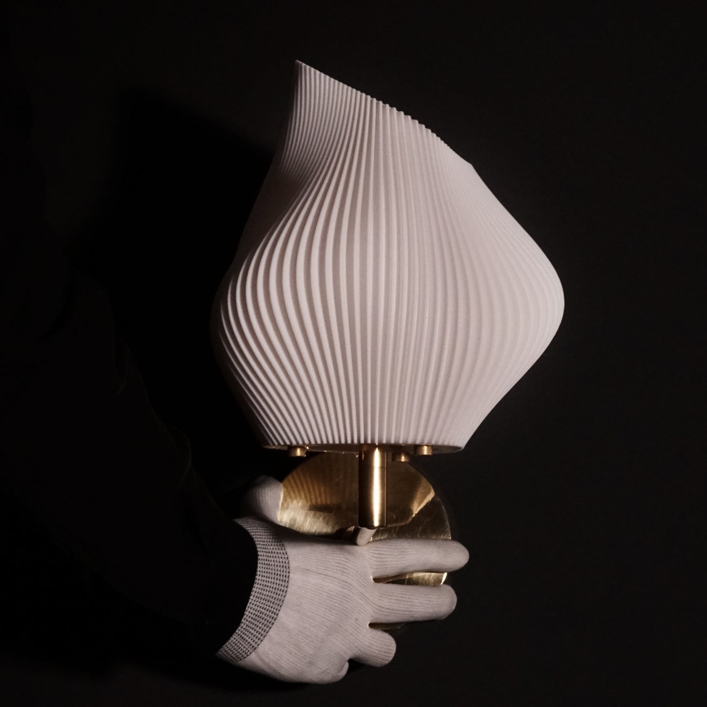 Small Wave Wall Lamp