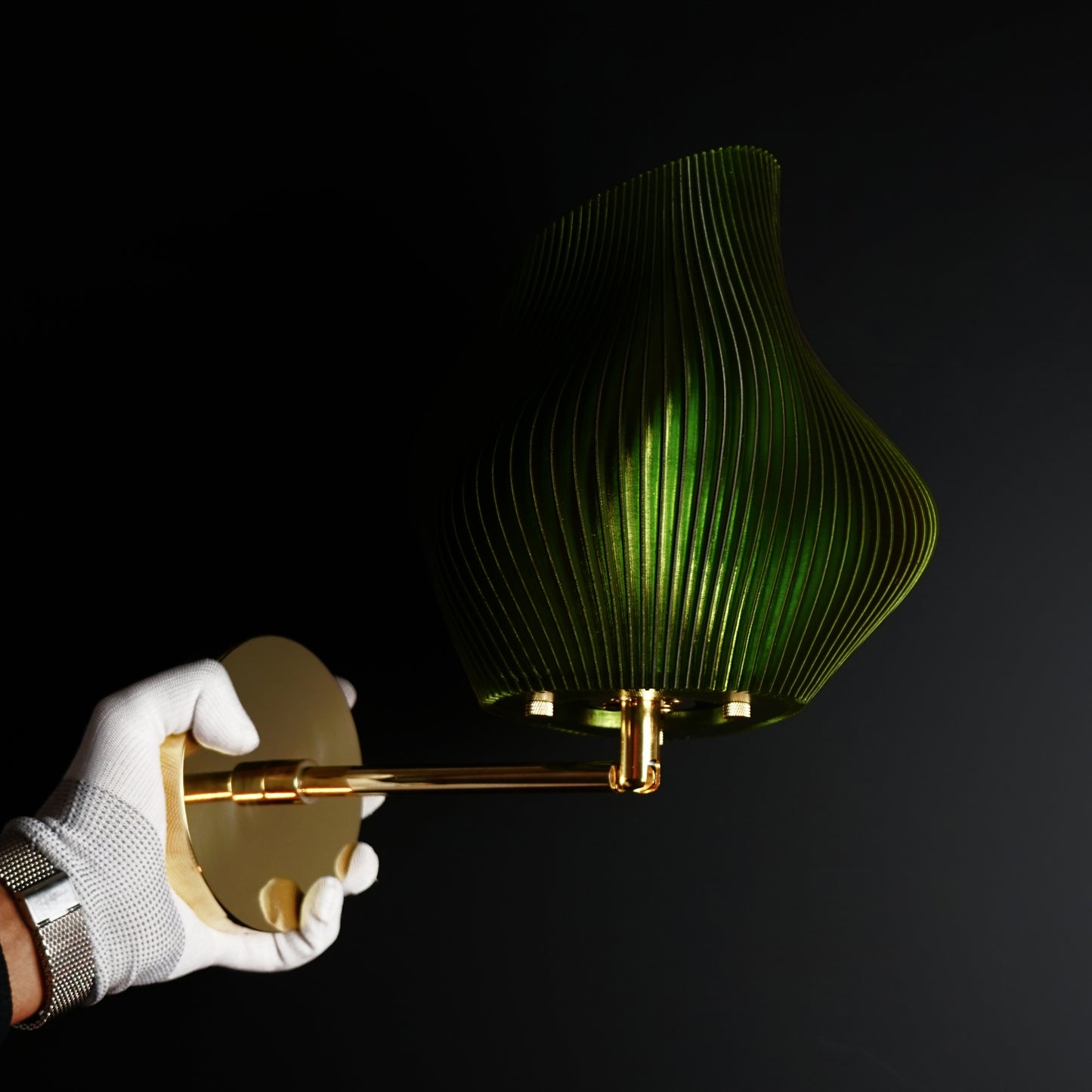 Small Forest Green Wave Wall Light
